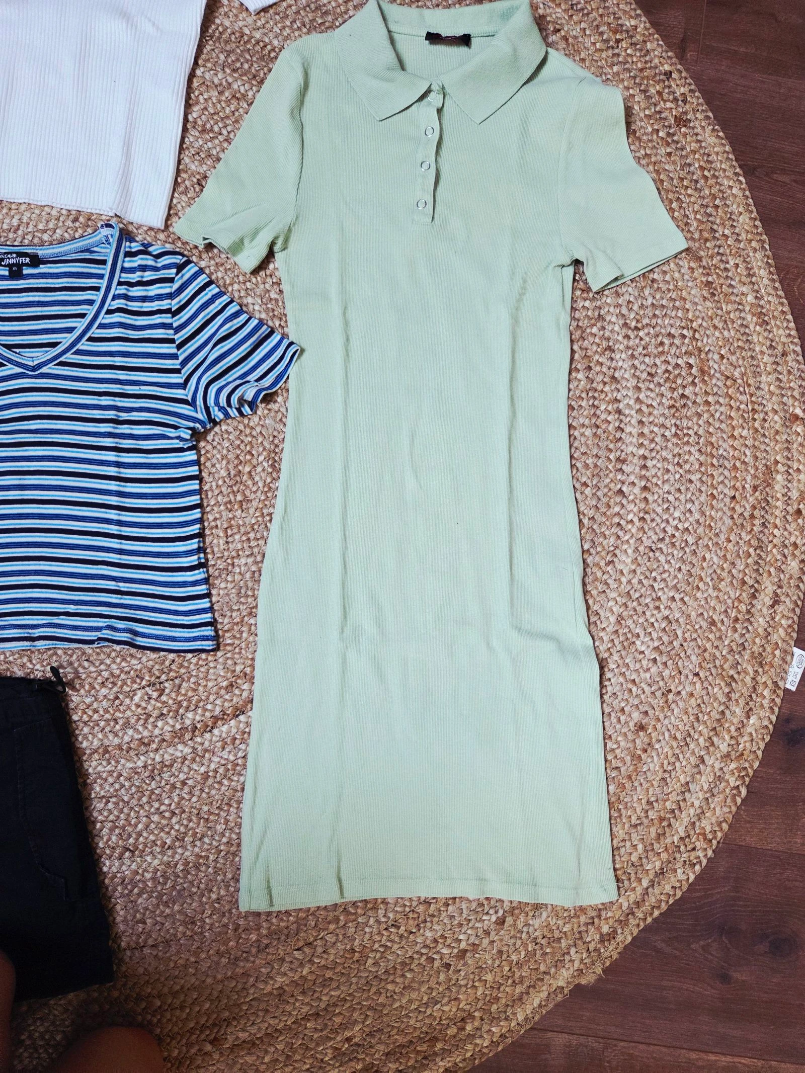 Lote roupas verão PP camisetas shorts vestido – photo 3